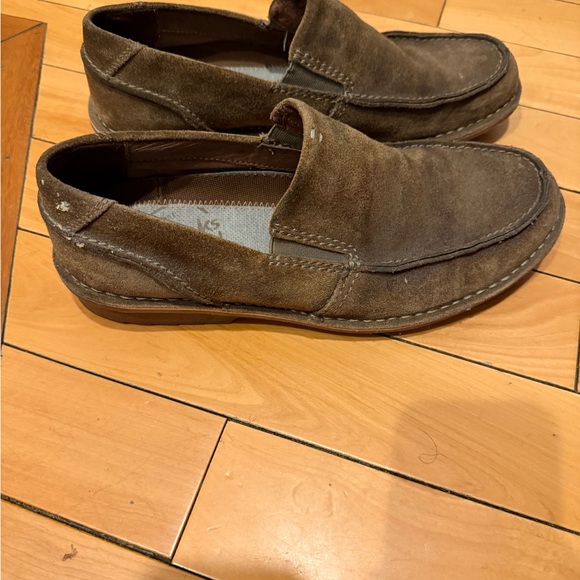 Clarks Other - BRAND NEW CLARKS men's  loafers